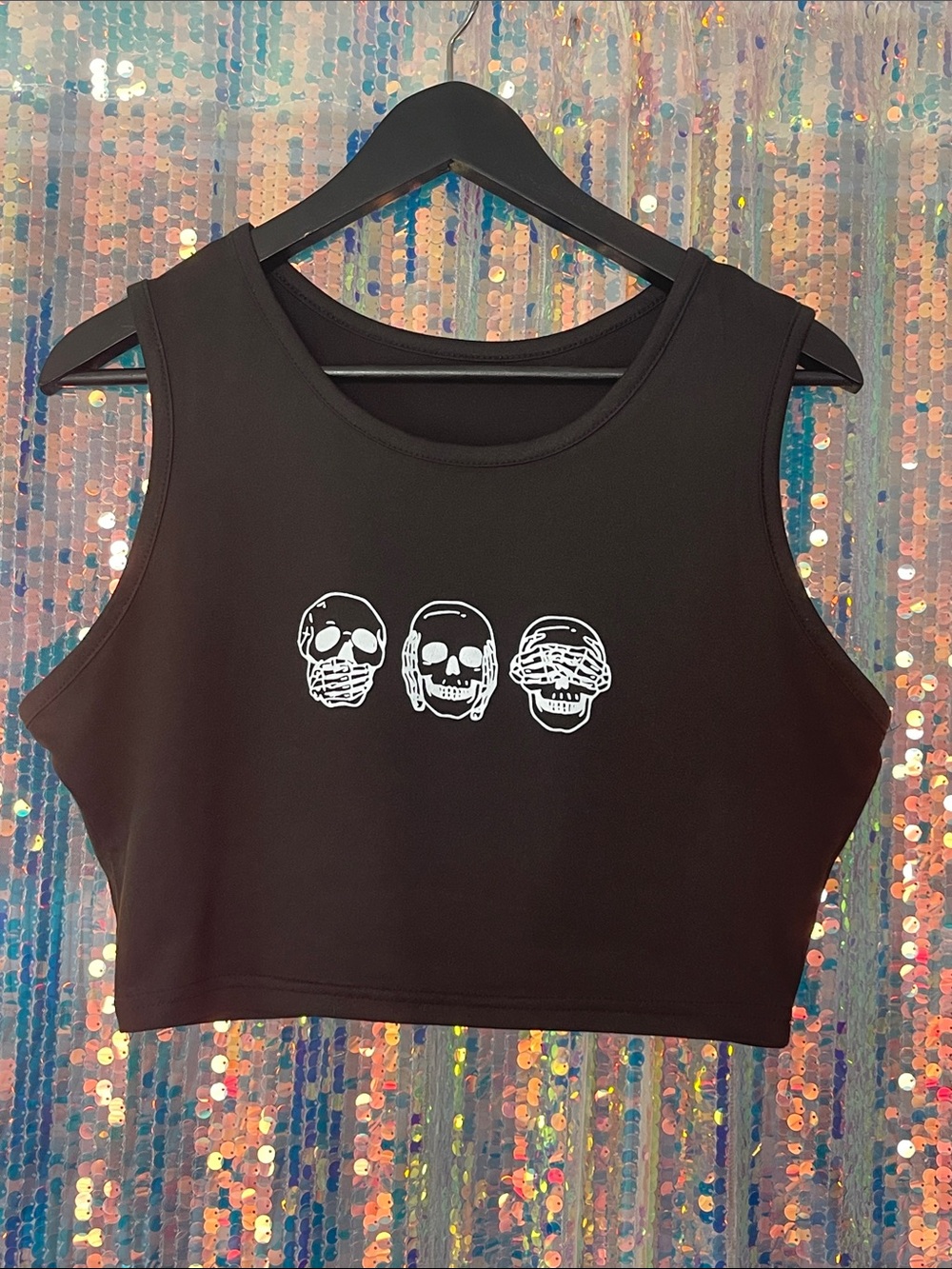 Black Skull Graphic Cropped Tank Top